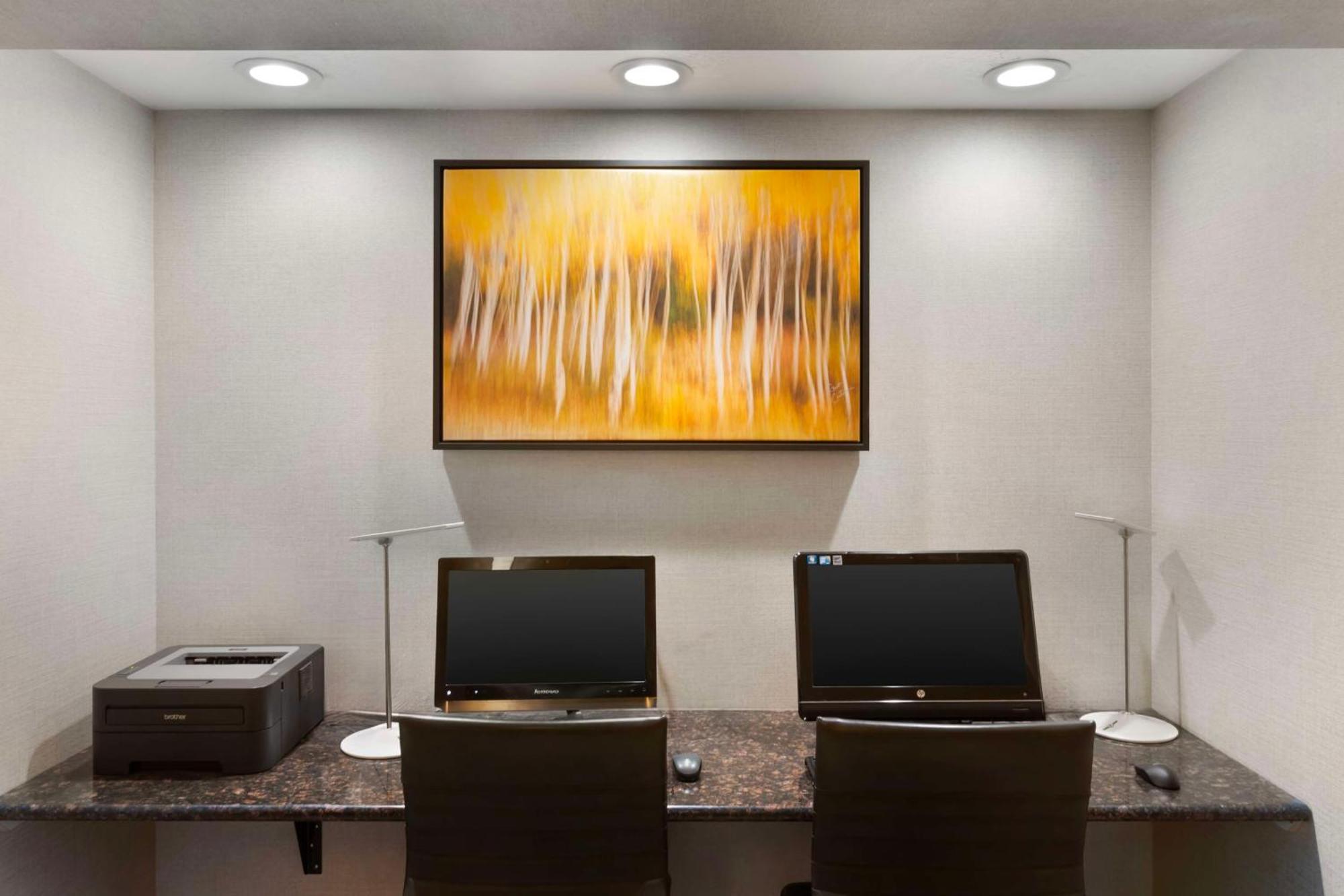 เบสท์ เวสเทิร์น ฮอลิเดย์ ฮิลลส์ Hotel Coalville ภายนอก รูปภาพ