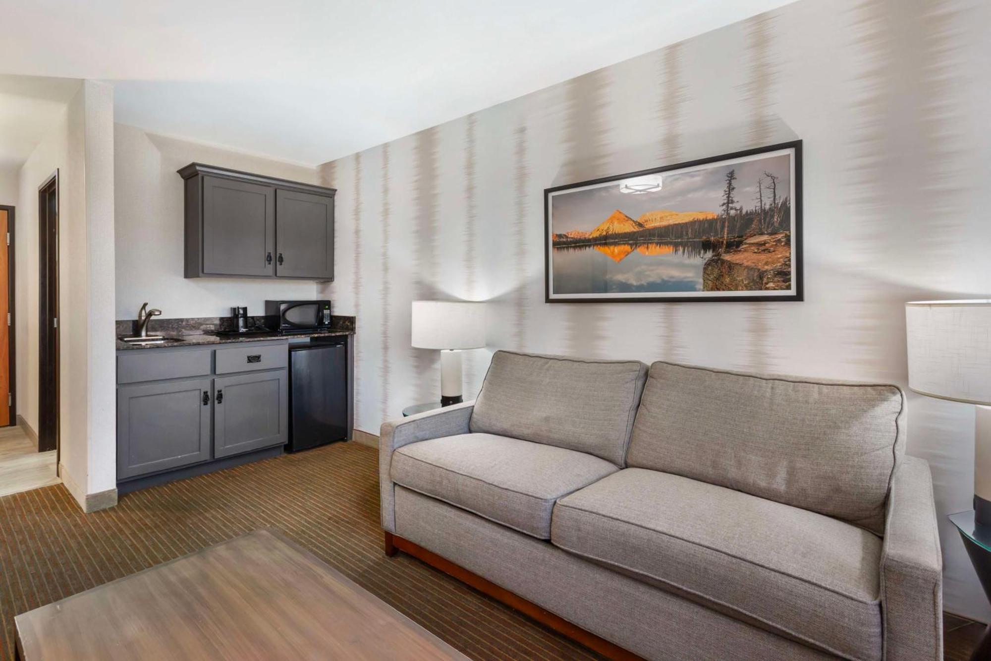 เบสท์ เวสเทิร์น ฮอลิเดย์ ฮิลลส์ Hotel Coalville ภายนอก รูปภาพ