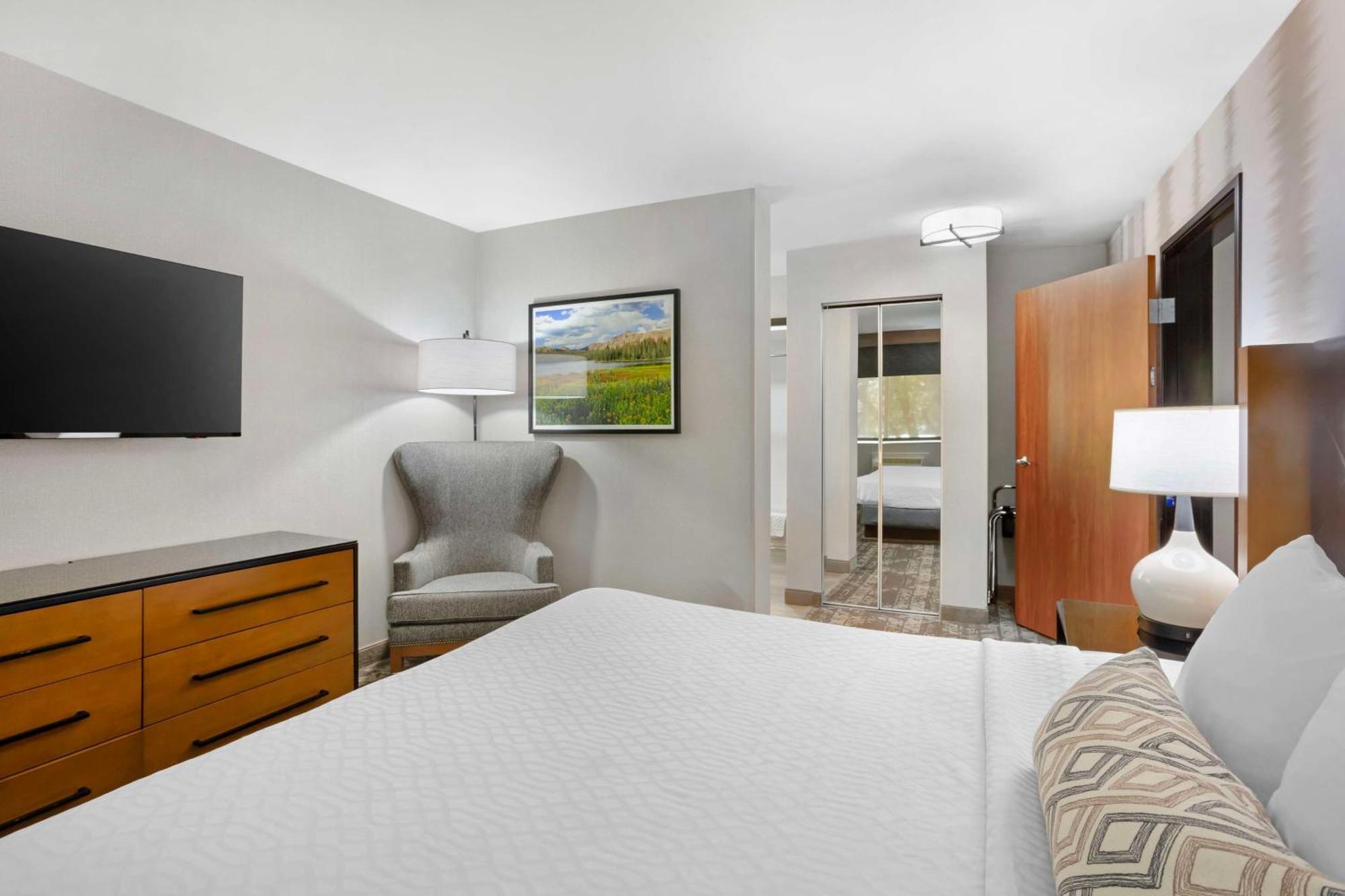 เบสท์ เวสเทิร์น ฮอลิเดย์ ฮิลลส์ Hotel Coalville ภายนอก รูปภาพ