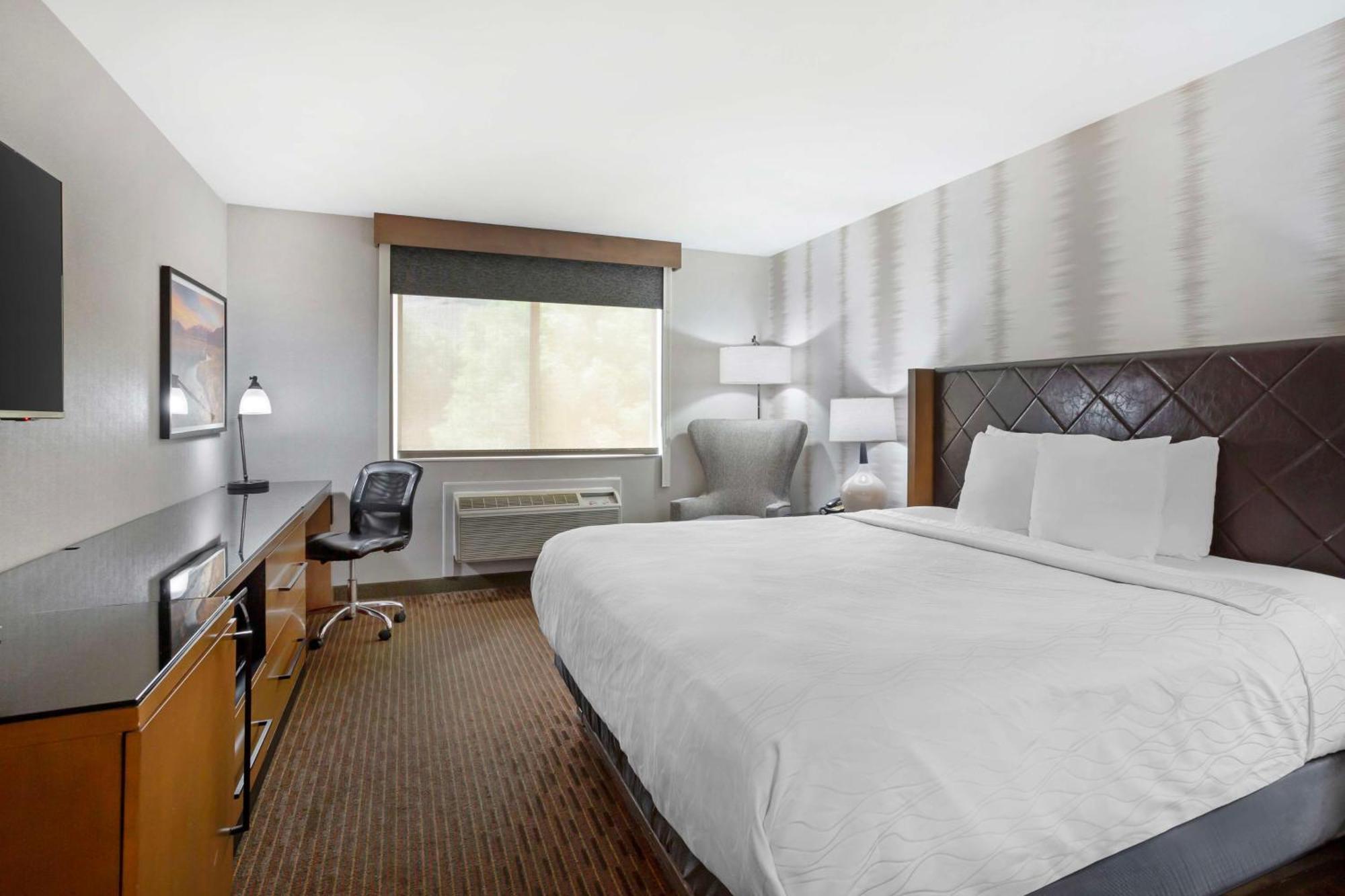 เบสท์ เวสเทิร์น ฮอลิเดย์ ฮิลลส์ Hotel Coalville ภายนอก รูปภาพ