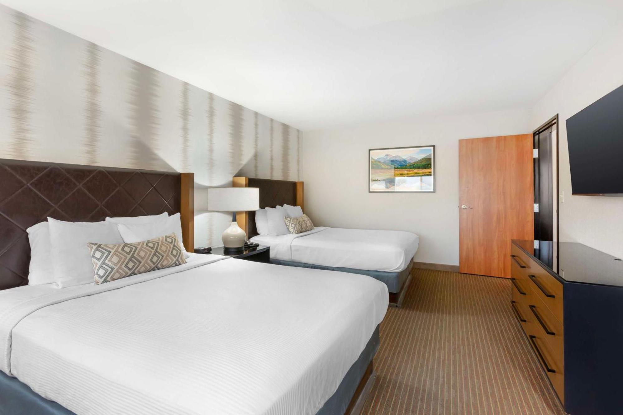 เบสท์ เวสเทิร์น ฮอลิเดย์ ฮิลลส์ Hotel Coalville ภายนอก รูปภาพ
